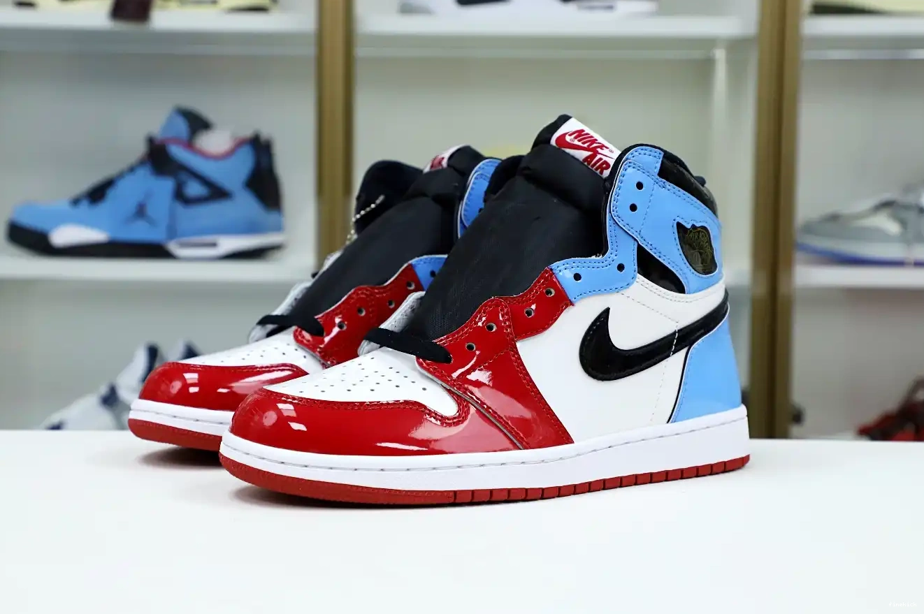 HIGH JORDAN AIR 1 OG 'FEARLESS' RETRO 0322
